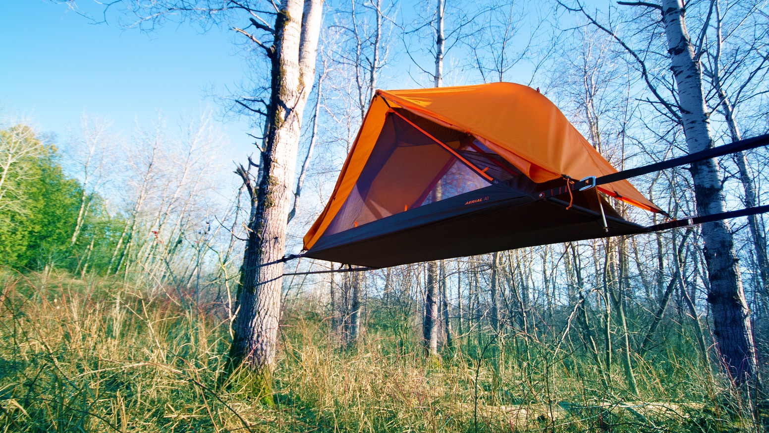 Lều võng Opeongo AERIAL A1 cho bạn trải nghiệm ngủ lơ lững giữ thiên nhiên
