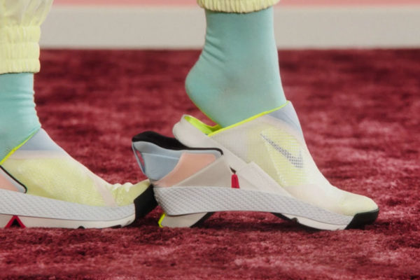 Nike Go FlyEase – đôi giày 2 trong 1, xỏ không cần dùng tay