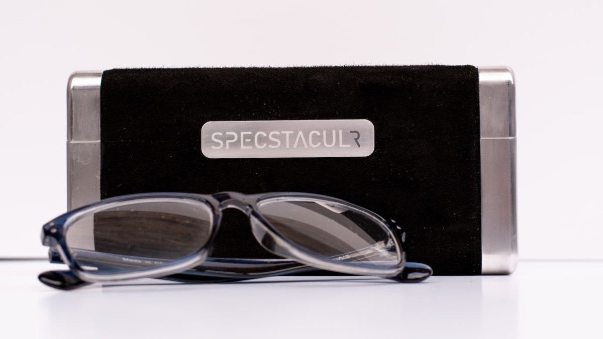 Specstaculr: Bộ lau kính di động làm sạch chỉ trong 45 giây